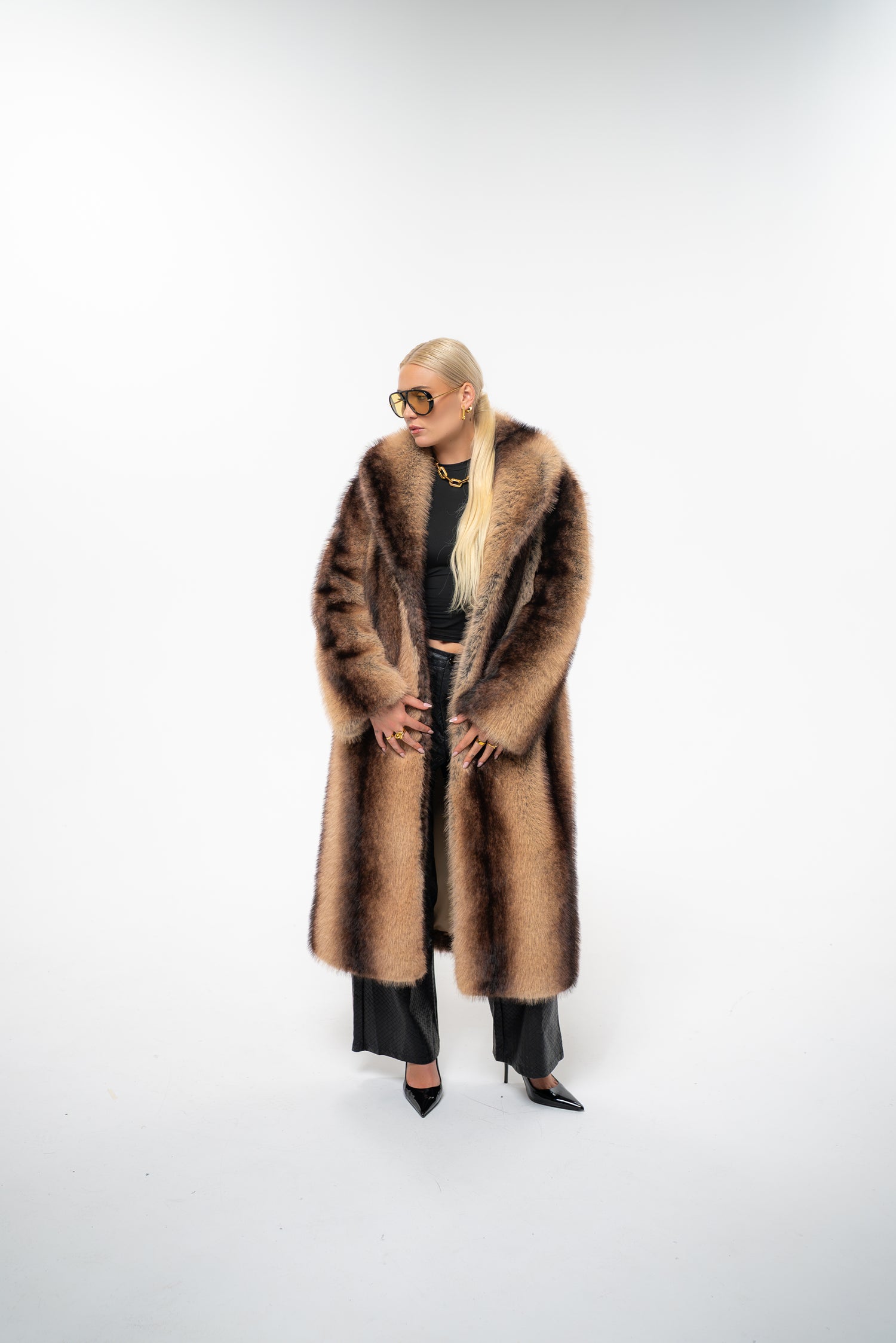 THE 'GOLDEN MINK' FAUX FUR